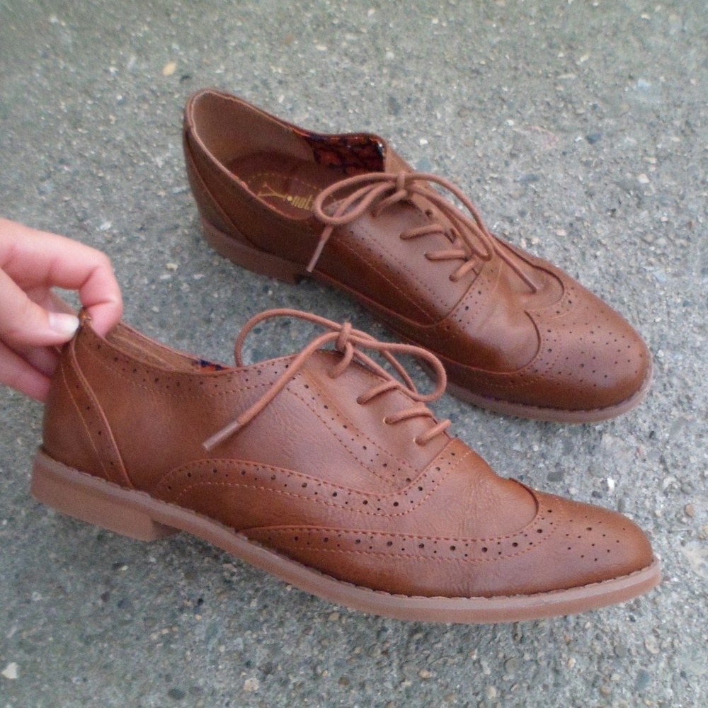 Brown Leather-like Material 40's inspired shoes.